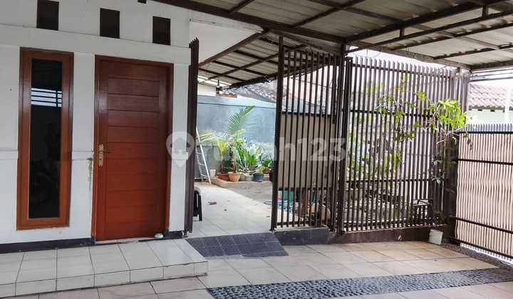 Rumah Luas di Griya Caraka Cisaranten Endah Arcamanik Bandung