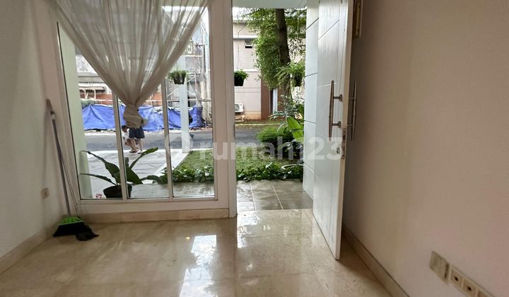 Disewakan rumah brand new cozy semi furnished dalam kompleks elit di lebak bulus 2