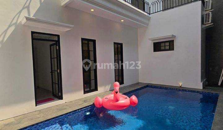 Rumah Klasik Baru di Pondok Indah, Jakarta Selatan 2