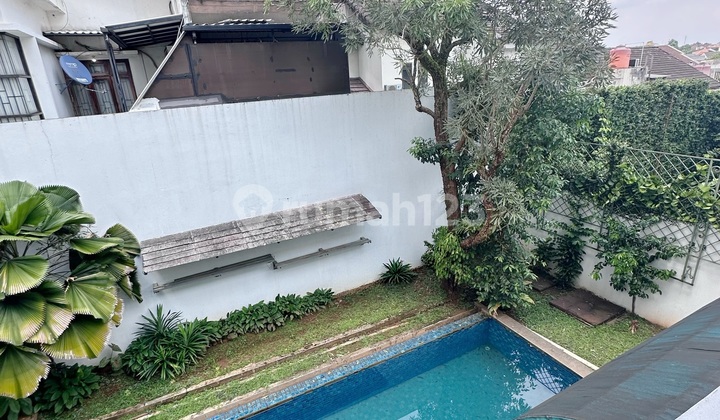 Dijual Rumah Premium Cluster Private dan Tenang Ala Vila di Lebak Bulus Dijual Rumah Premium Cluster Private dan Tenang Ala Vila di Lebak Bulus