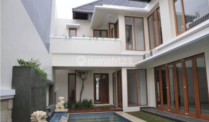  Rumah Furnished Bagus di Jl gaharu  , Cipete 1