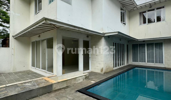 For Sale: 3-Story House in Townhouse Lebak Bulus, South Jakarta