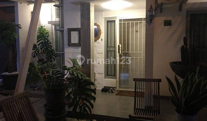 Rumah cantik di serpong garden dekat stasiun cisauk di cluster green river  indr 1