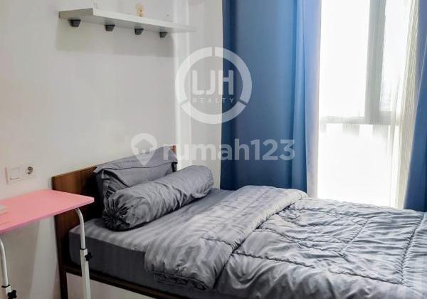 Furnished Apartment with Pool View at Sky House Alsut