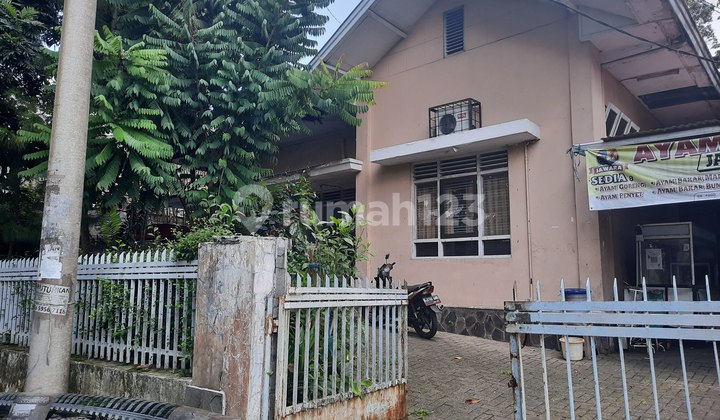 Rumah Di Lokasi Sangat Bagus Cocok Utk Coffee Shop, Restoran,;guest House