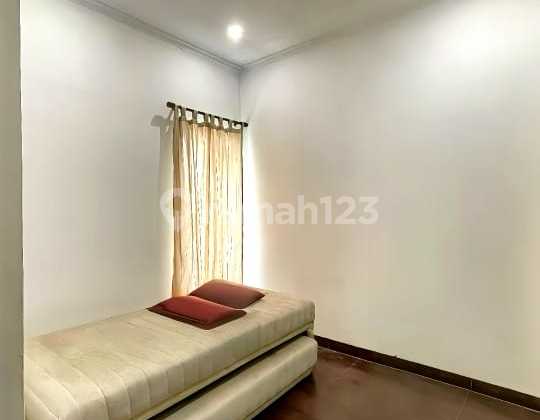 Rumah Bagus Rapi Dilingkungan Alam Sutera di Cluster Griya Sutera. Strategis Dekat ke Mall,Akses Tol.pusat Kuliner.wul 2