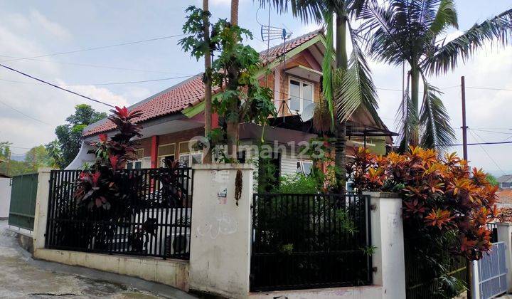 Jual Cepat Rumah 3lantai di area Tubagus Ismail dekat ITB Dago 2