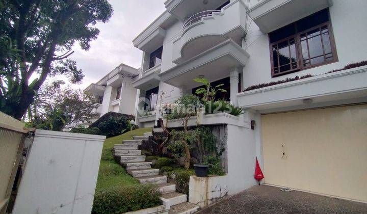 Dijual Cepat Rumah Mewah 3 Lantai di cluster Sutami Surya Sumantri Pasteur Bandung Utara 1