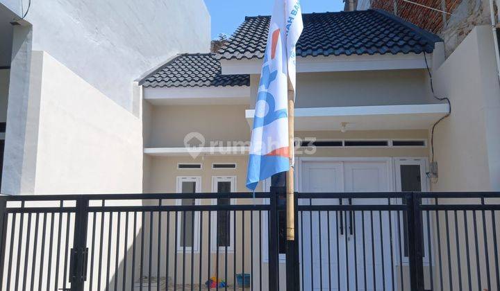 Rumah Baru komplek besar Cibiru menghadap Taman  1