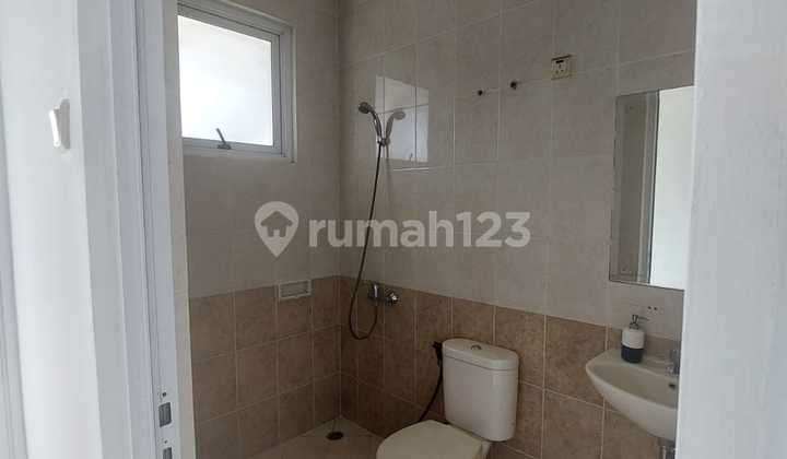 Rumah Bagus 2 Lantai Siap Pakai Rapi Dalam Cluster 2