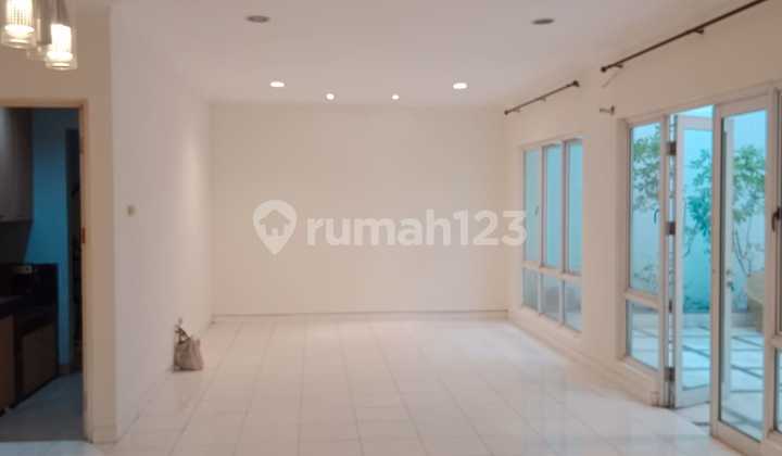 Beautiful 2-Story Spacious House Ready to Live In, Neat in Wisata City.