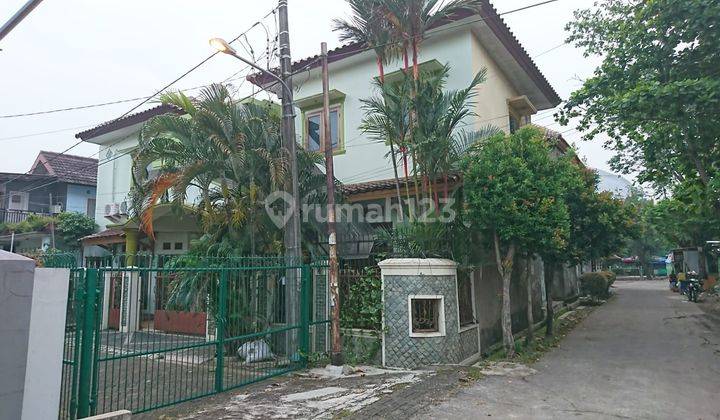 Rumah Hoek Strategis Pusat Kota Bekasi 2