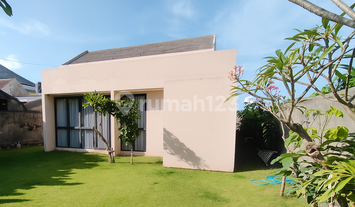 VILLA PANTAI GUMICIK KETEWEL GIANYAR BALI 2