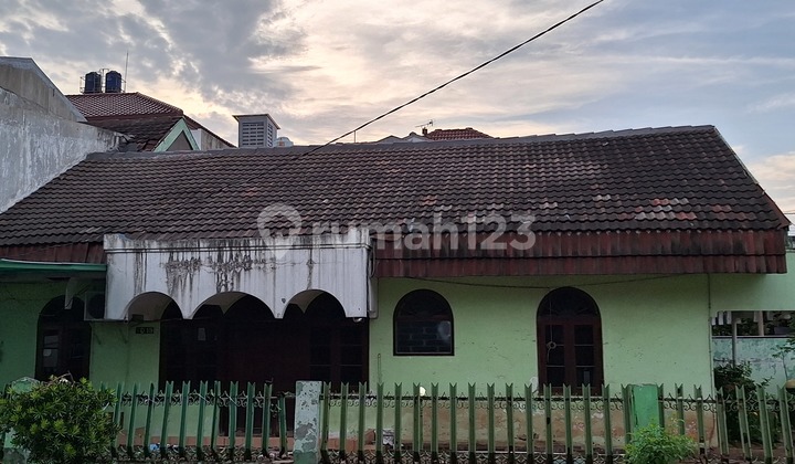 Kelapa Gading Permai. Rumah 1..1/3 Lantai 2