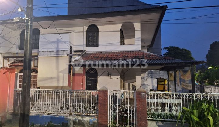 Kelapa Gading, Rumah 2 Lantai, Lokasi Strategis. Hadap Timur