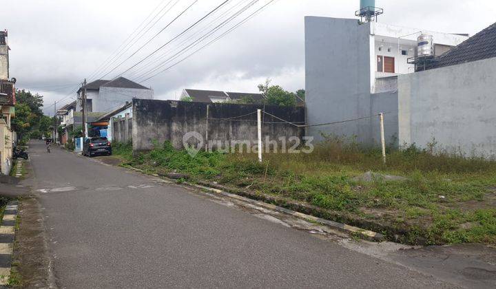 Rumah Kos di Kawasan Strategis Jogja, Jakal Km 9 Kmr Mandi Dalam 9
