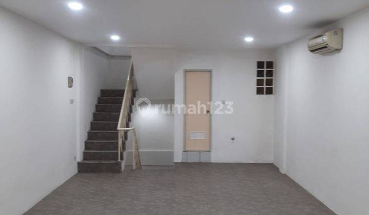 Di Sewakan Ruko Komersil 3 Lantai Kawasan Pusat Bisnis di Lokasari Mangga Besar Jakarta Barat. Lokasi Sebelah Bank Central Asia Bca Lokasari Negoo 4