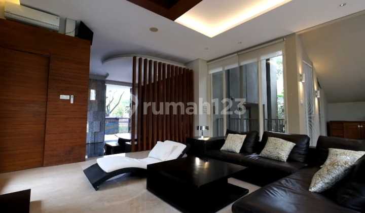 Sewa Rumah Taman Golf Lippo Karawaci Tangerang