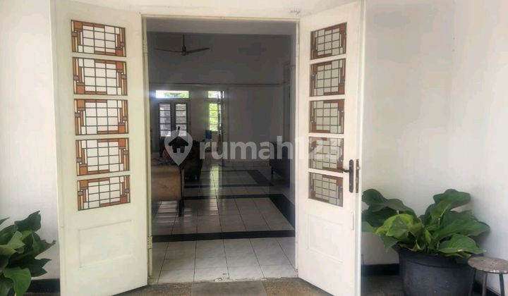 Dijual Rumah Menteng Siap Huni Sudah Sertifikat Hak Milik Rumah Butuh Minim Renovasi SHM di Jl. Mendut No. 6, Pegangsaan, Menteng, Kota Jakarta Pusat, Dki Jakarta, Indonesia, 10320, Menteng