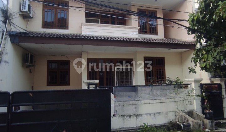 Standard Agung Barat house, 99m², south-facing, 2-car road access.