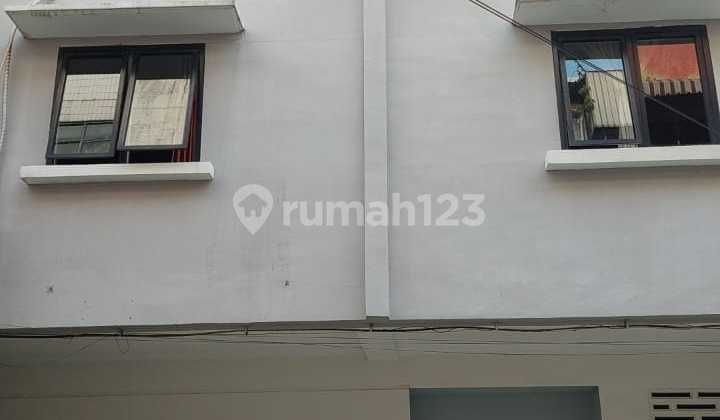 Mango Big Street shop house suitable for boarding, 4-story building, nice and neat. Mango Big Street shop house suitable for boarding, 4-story building, nice and neat.