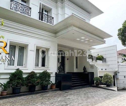 Rumah Mewah Kebayoran Baru 672m2 Hadap Utara, 2 Lantai, Nyaman.. 1