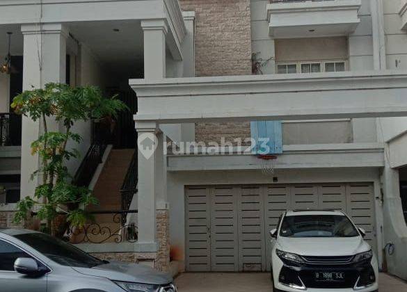 Rumah Sunter 144m2 Dalam Komplek, 3 Lantai, Hadap Selatan, Lokasi Bagus 1