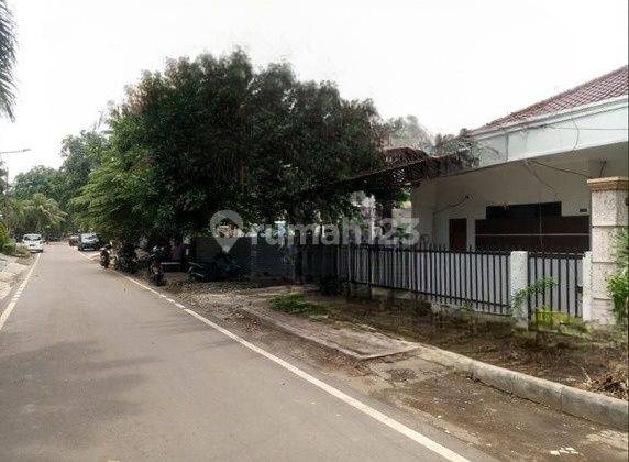 Dijual Rumah Cempaka Putih Tengah Luas 209m2, 3 Kamar 2