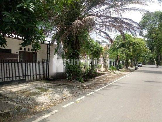 Dijual Rumah Cempaka Putih Tengah Luas 209m2, 3 Kamar 1