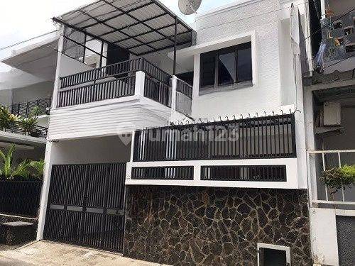 Dijual Rumah Rawamangun Jakarta Timur, 2 Lantai, 4 Kamar Tidur 1