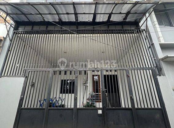 Dijual Rumah Pademangan Luas 6x17, 2 Lantai, 5 Kamar Tidur 2