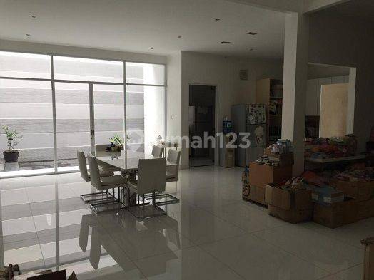 Dijual Rumah Ancol Barat Luas 537m2, 2 Lantai, 5 Kamar Tidur 2