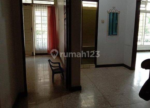 Dijual Rumah Tanjung Duren Timur Luas 365m2, 2 Lantai, 5 Kamar 2