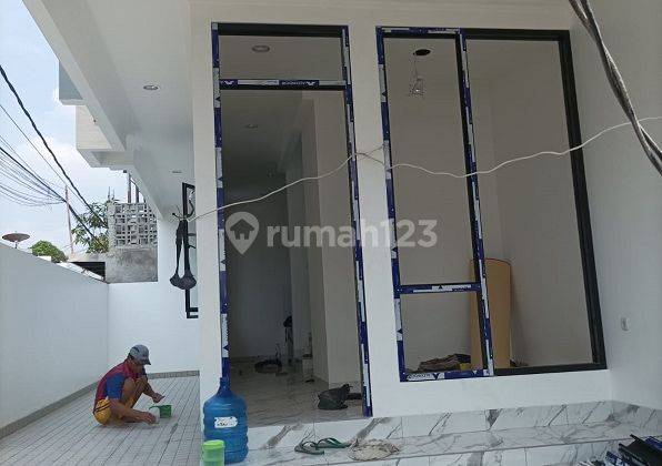 Dijual Rumah Taman Ratu Jakarta Barat Luas 3x13, 3 Lantai 2