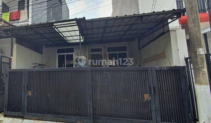 DIJUAL RUMAH KELAPA GADING 102m2 HADAP SELATAN, BAGUS, NYAMAN, KODE YE 1