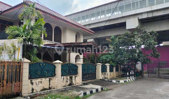 old house in Pulo Nangka, 30m wide, facing west, roadside, good location 2