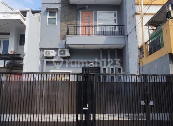 rumah sunter dekar rumah sakit luas 96m bangunan 3 lantai bagus dan masih nego 1