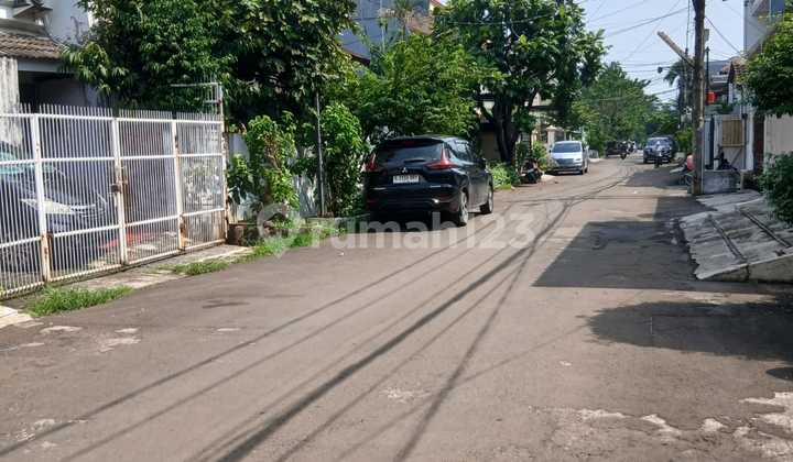 Rumah 3 Lantai luas 90m Area Agung Barat Sudah Tinggi Dari Jalan 2