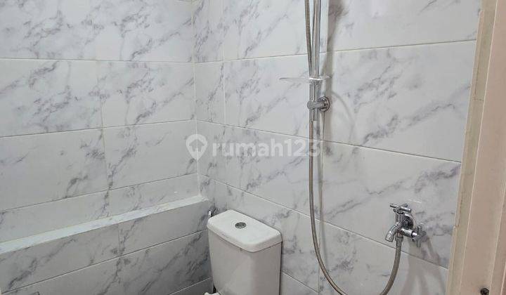Unit Gading nias Tower Crytsan Lantai 25 Kondisi Kosong View City