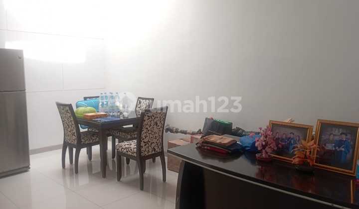 Marina Ancol house, 215m², elevated from the road, HPL certificate. 2