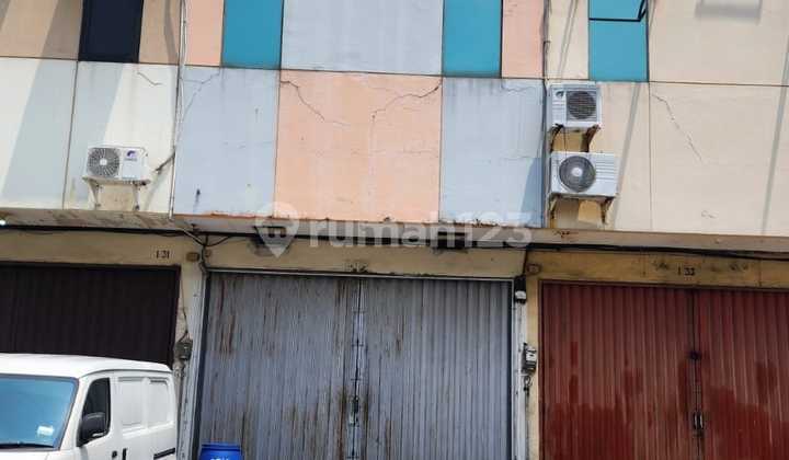 Ruko Gandeng Depan Belakang Dengan Luas 5x30m Hadap Barat-Utara Masih Nego