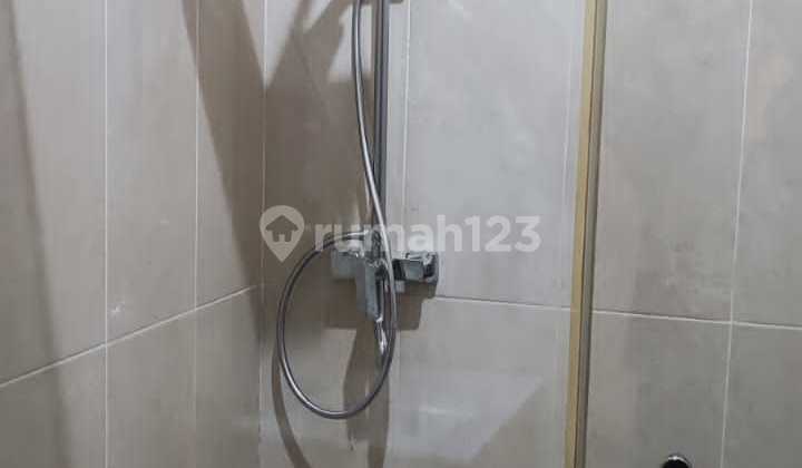 Rumah Gading Asri Luas 128m Banguan 3,5 Lantai Masih Layak Huni 2