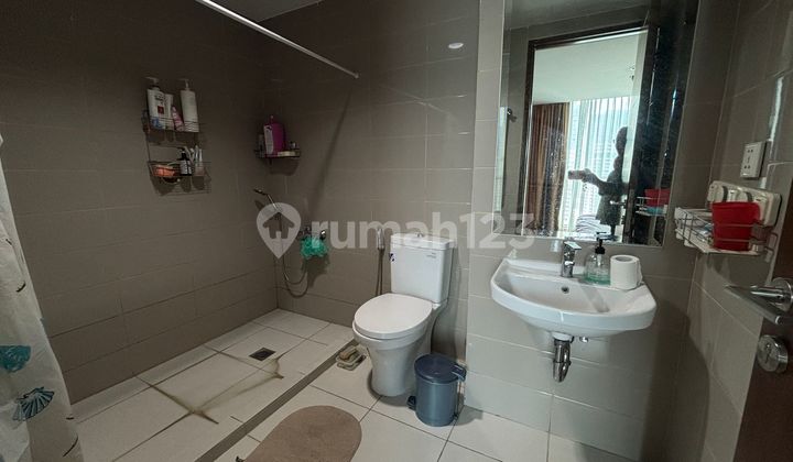 Springhill Terrace Kemayoran Area 100M Tower Sandalwood Floor 21