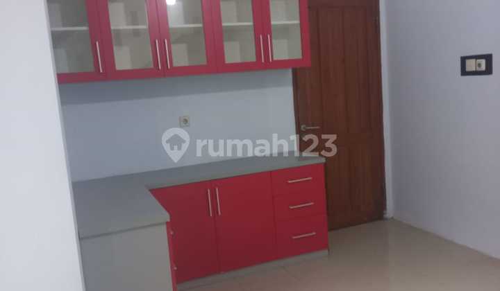 Rumah Sunter Luas 180m Hadp Timur Laut bangunan 2 Lantai Nego 2