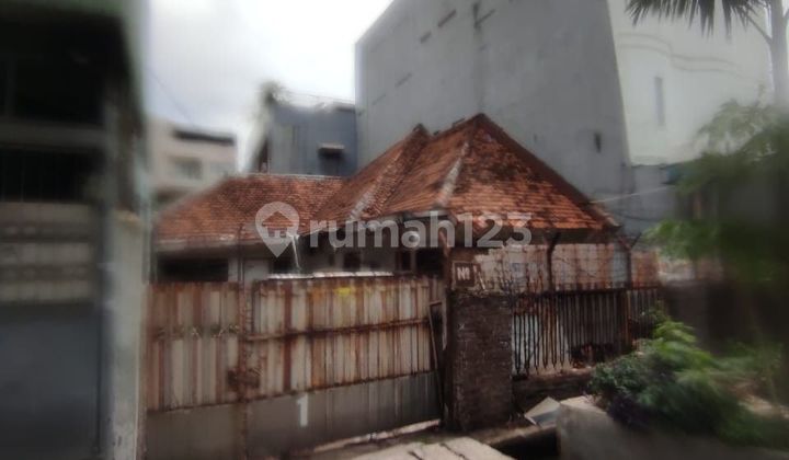 rumah tua kartini 8 luas 272m hadap utara hitung tanah saja masiah nego rumah tua kartini 8 luas 272m hadap utara hitung tanah saja masiah nego
