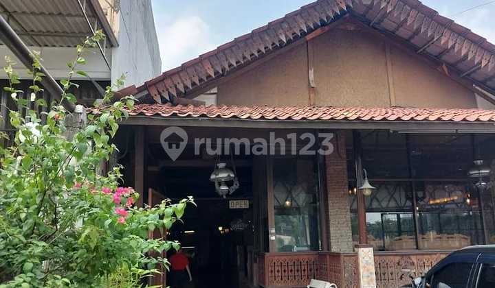 Former restaurant area in Angkasa Kemayoran, area 1500m², can build up to 15 floors. Former restaurant area in Angkasa Kemayoran, area 1500m², can build up to 15 floors.