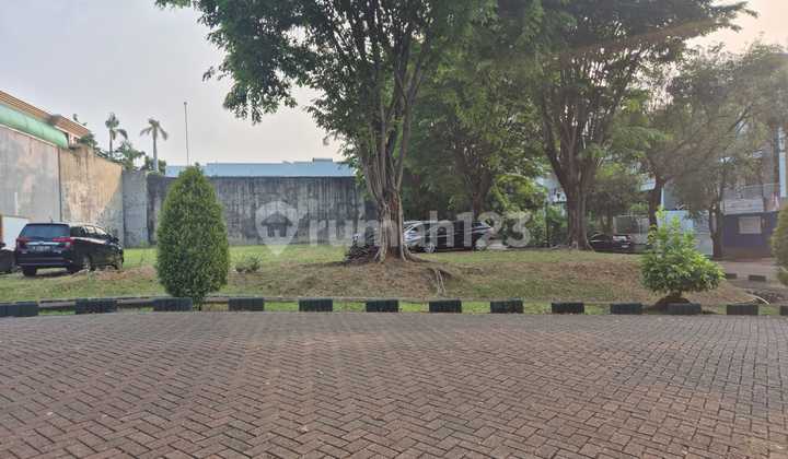 land area visible from the luxury complex 1300m wide facing east