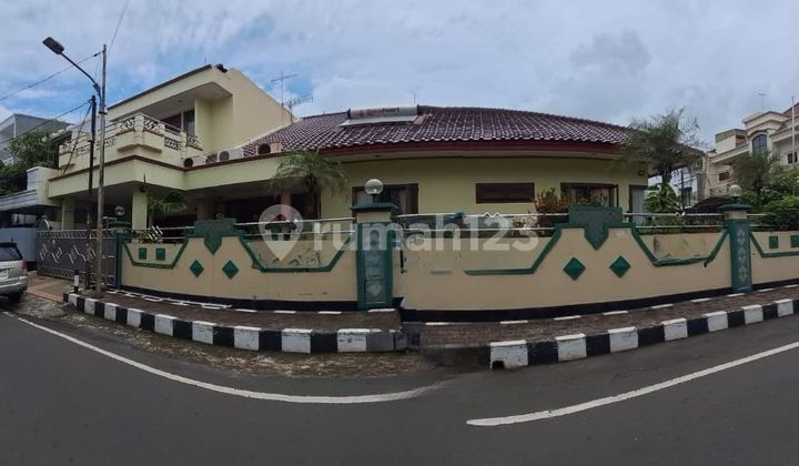 Rumah Mewah Cempaka Putih Luas 464M Bangunan 2 Lantai Masih Nego