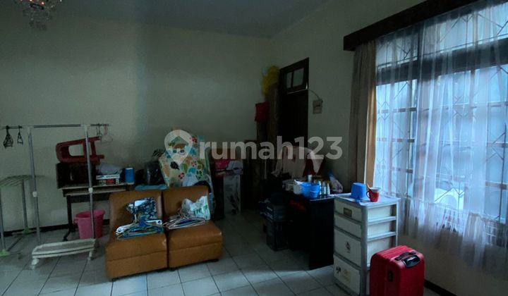 rumah cempaka putih luas 235m bangunan 1 lantai bagus dan siap pakai 2