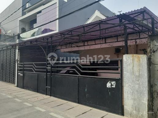 rumah kartini hadap utara luas 377m bangunantipe lama jalan 2 mobil